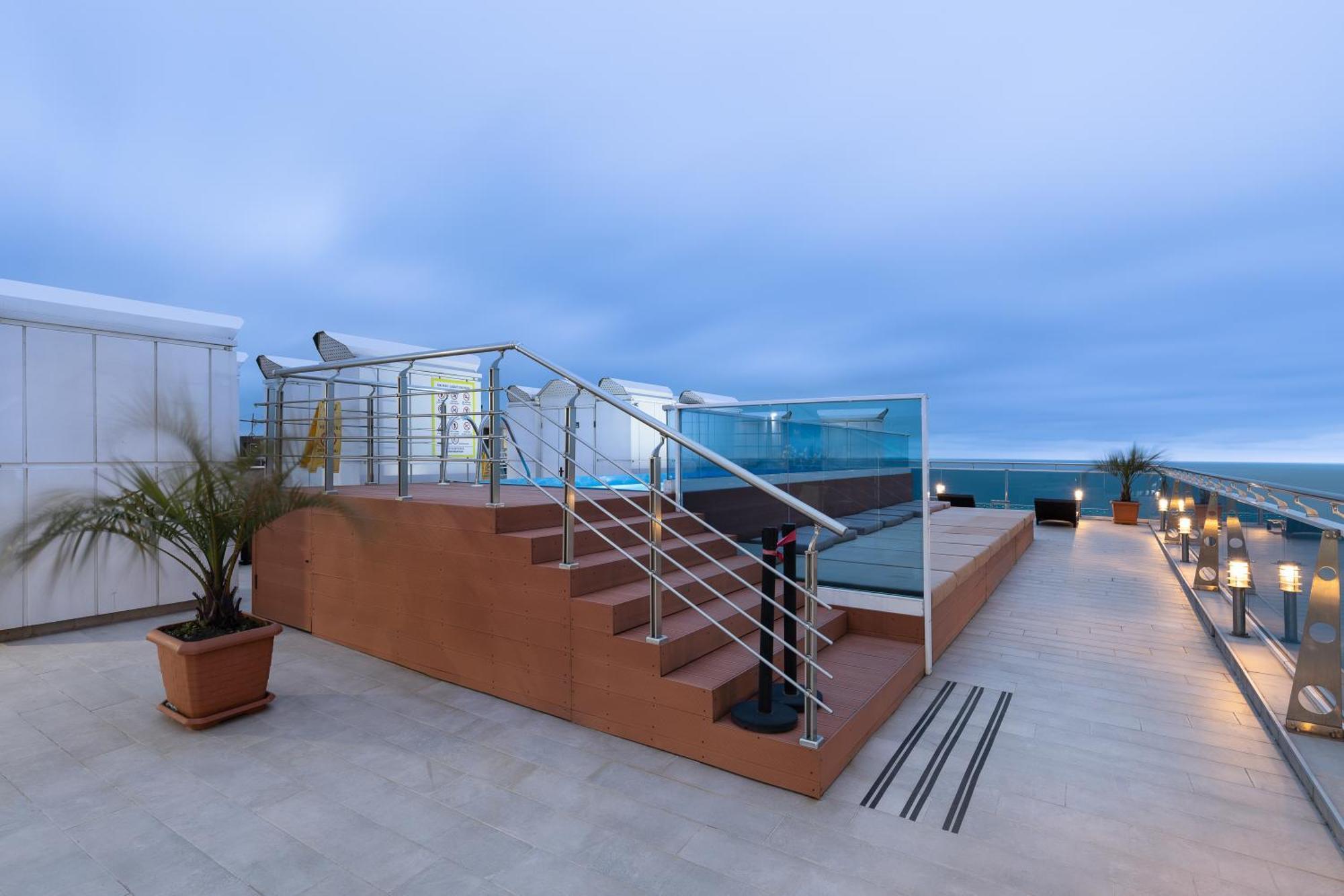Sunrise Residence Batumi Bagian luar foto